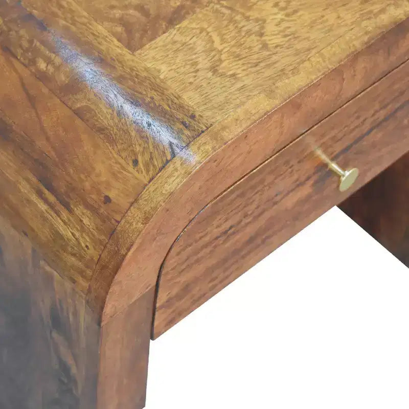 Table de chevet moderne en bois massif de style médiéval