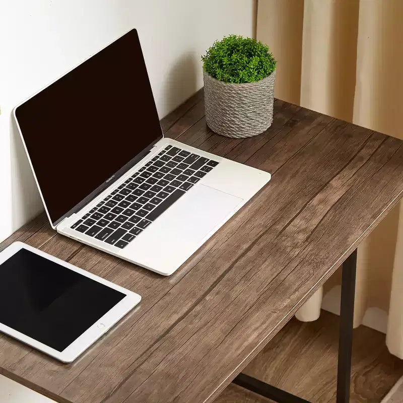 Bureau en acier robuste